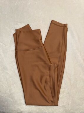 Aritzia Shiny Leggings
